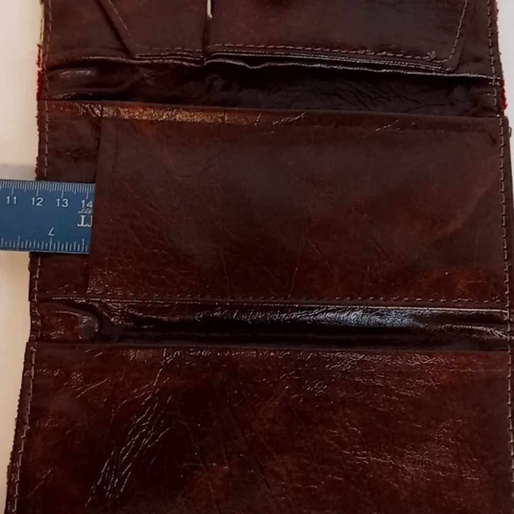 VINTAGE Floral Petite Point Tapestry & Leather Tri-fold Wallet / Clutch